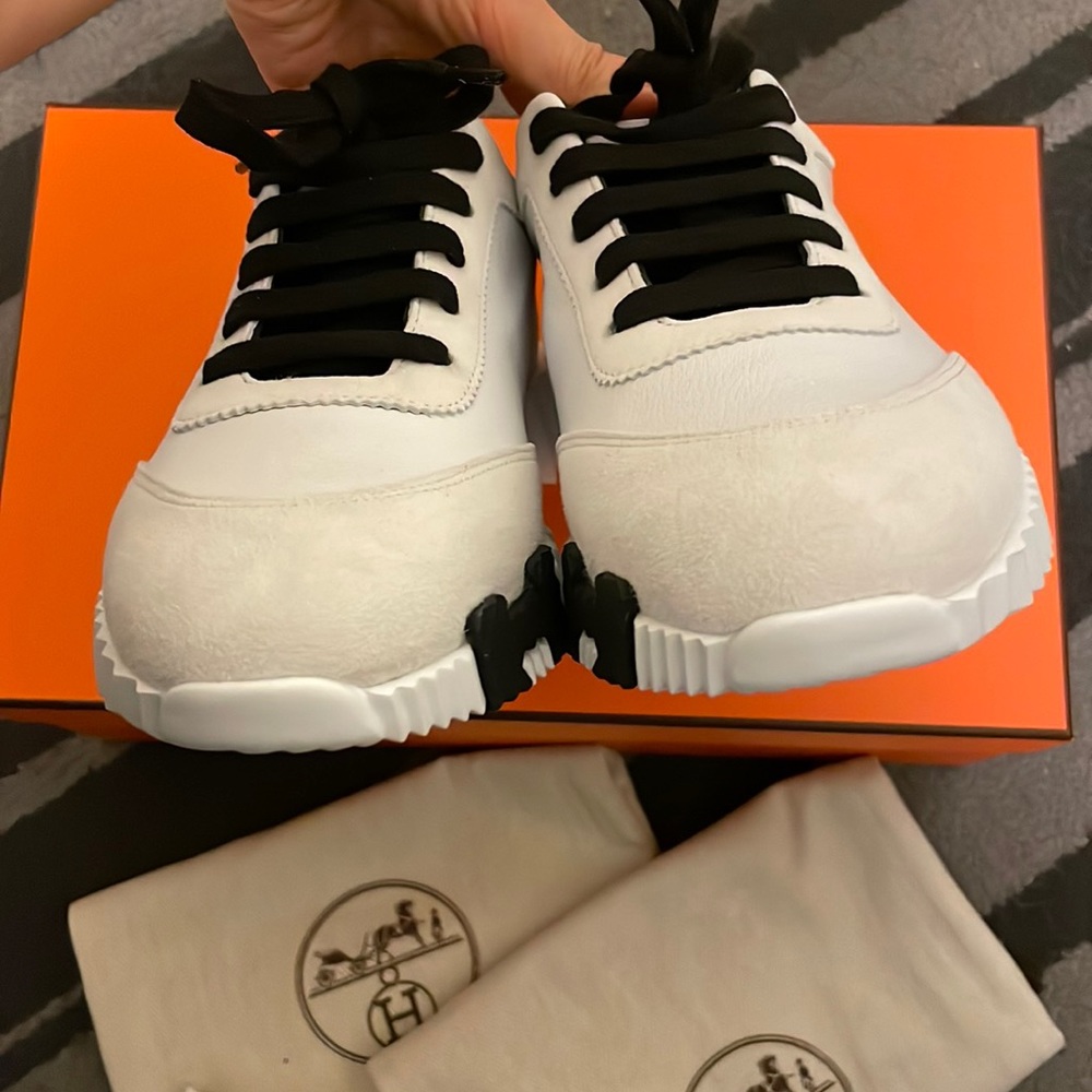Authentic Hermes Classic H logo Leather sneakers - Picture 6 of 14